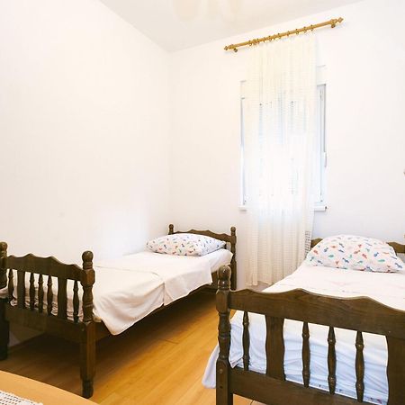 Apartments Ivica - 150M From Sea Trogir Exteriör bild